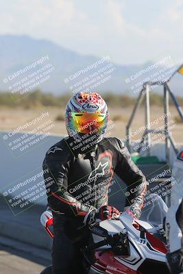 media/Oct-13-2025-Moto Forza (Mon) [[a66d839500]]/1-Around the Pits/